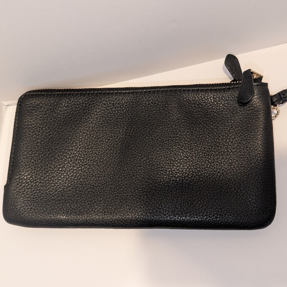 Coach Black Leather Wristlet with Double Gold Zipper - GUC - Picture 5 of 13